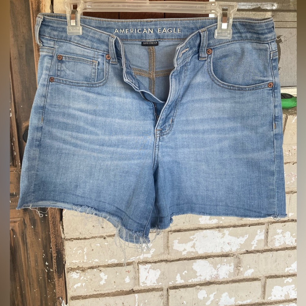 Womens AE cutoff shorts sz 12 stretch